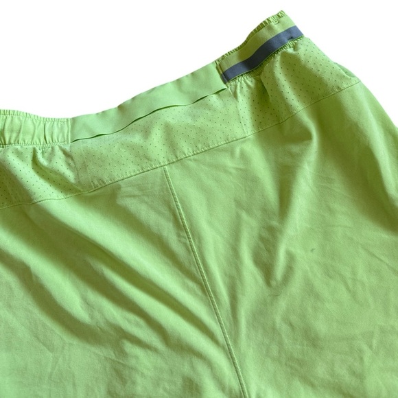 Lululemon Men’s Surge 6” Shorts Lime Green - Picture 10 of 10